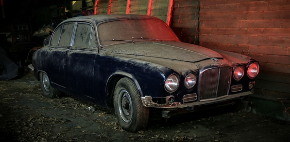 Jaguar 420 barn discover polishes up properly for market